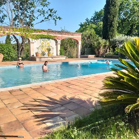 Maison En Provence Avec Jardin, Piscine, Terrasse, Climatisation